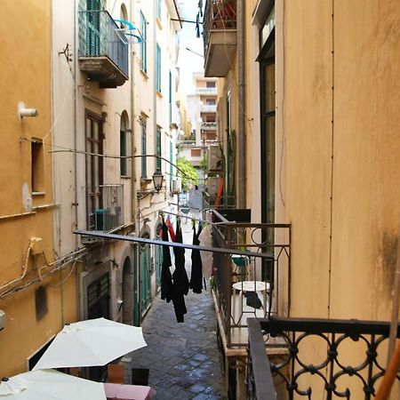 La Grotta Lägenhet Salerno Exteriör bild